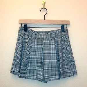 Zara XS Plaid Shorts NWT